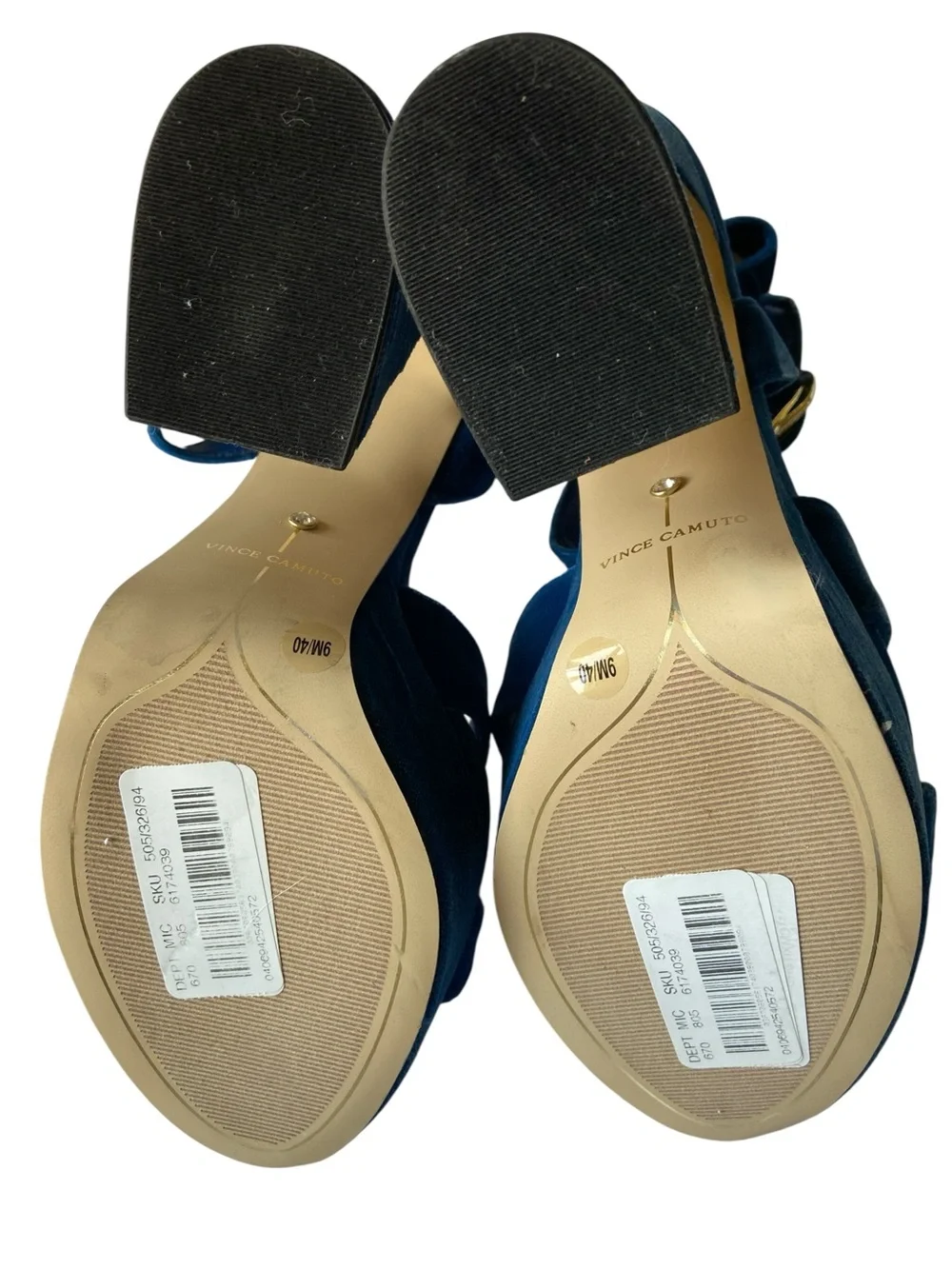 Vince Camuto Izia Velvet Platform Block Heel Sandals Size 9 NWOB